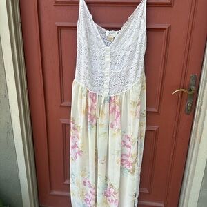 Victoria's Secret White Floral Lace Chemise